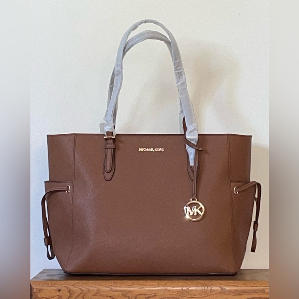 Michael Kors Gilly LG Travel Tote Bag in Luggage | NWT